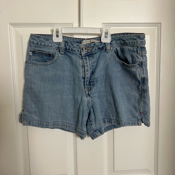 Tommy Hilfiger Light Blue Jean Shorts - Picture 1 of 4